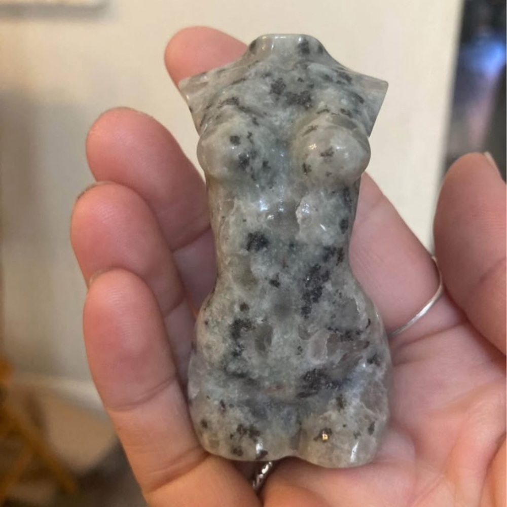 Kiwi jasper goddess torso crystal